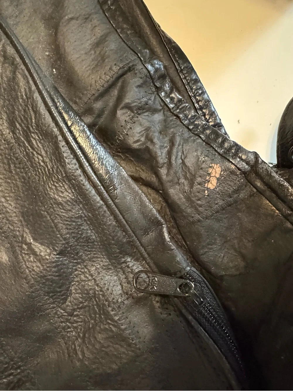 Vintage Aged Classic Black Vegan Leather Garment Duffel Bag for Men